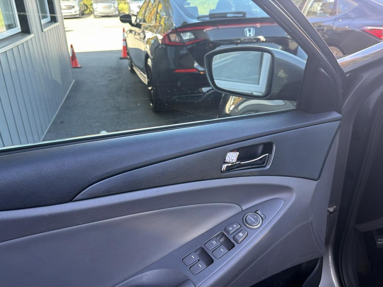 Hyundai Sonata 4dr Sdn 2.4L Auto GLS PZEV 2013