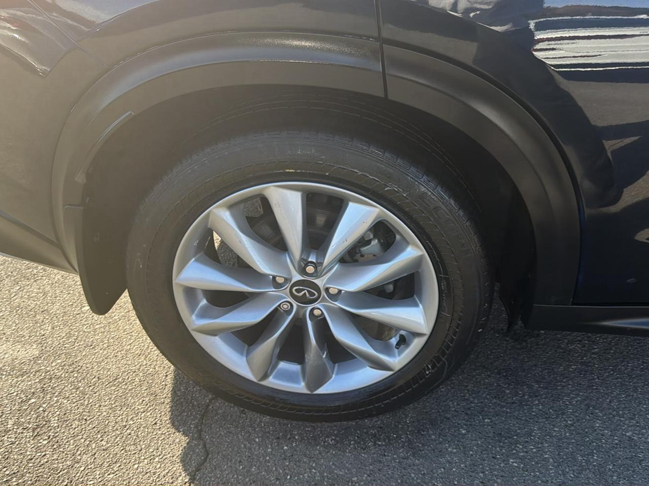 Infiniti QX50 ESSENTIAL AWD 2022