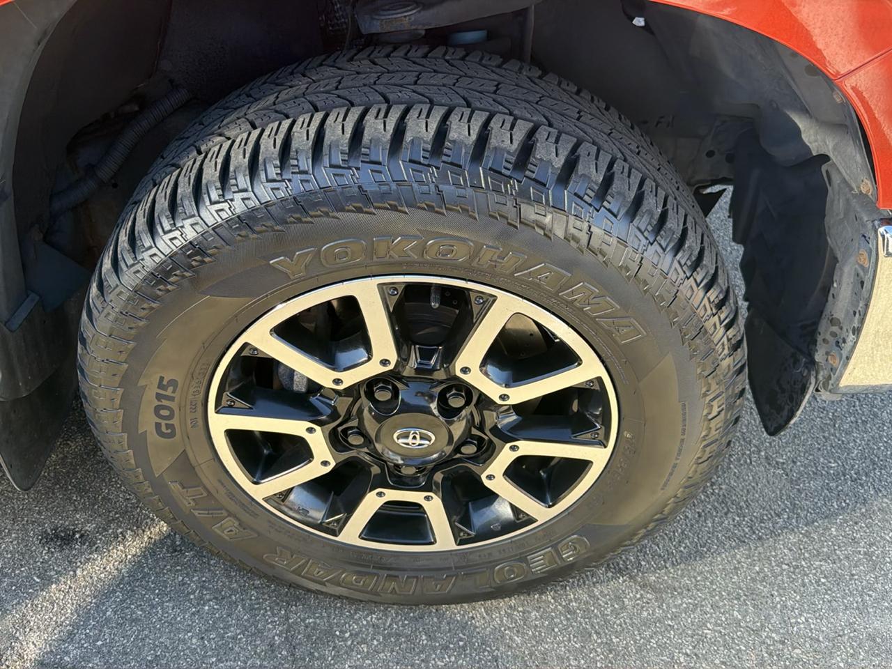 Toyota Tundra 4WD TRD Pro CrewMax 5.5' Bed 5.7L (Natl) 2017