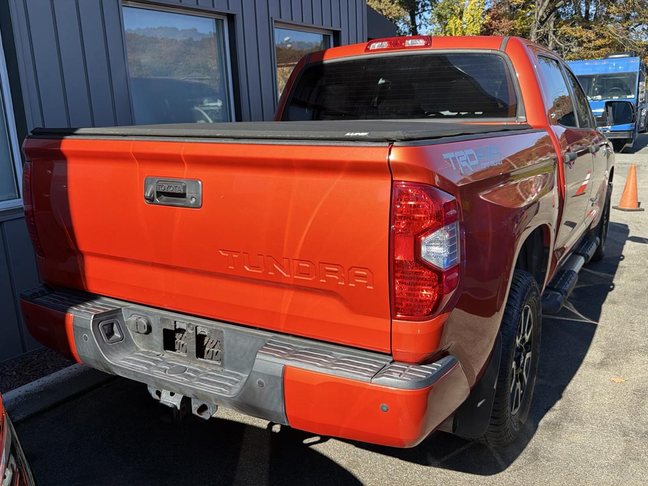 Toyota Tundra 4WD TRD Pro CrewMax 5.5' Bed 5.7L (Natl) 2017