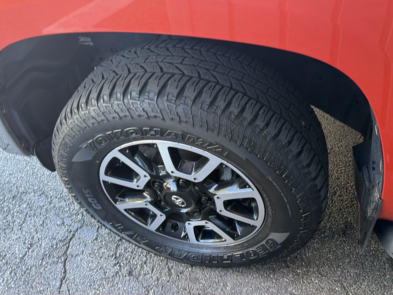 Toyota Tundra 4WD TRD Pro CrewMax 5.5' Bed 5.7L (Natl) 2017