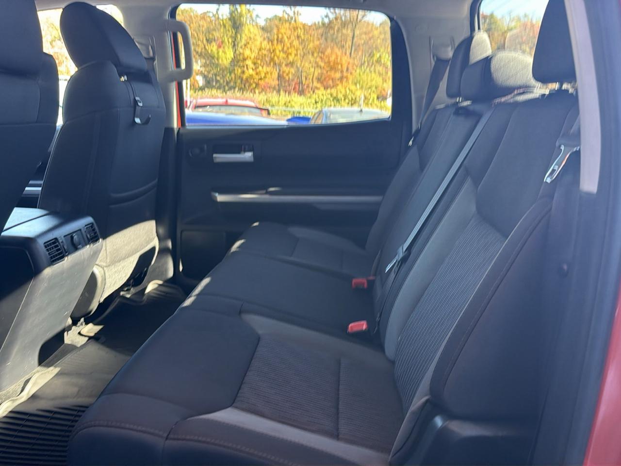 Toyota Tundra 4WD TRD Pro CrewMax 5.5' Bed 5.7L (Natl) 2017
