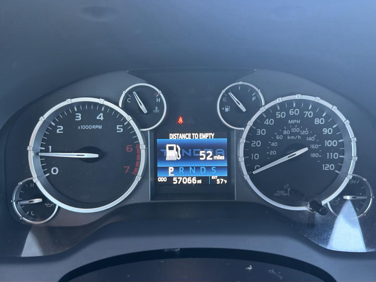 Toyota Tundra 4WD TRD Pro CrewMax 5.5' Bed 5.7L (Natl) 2017