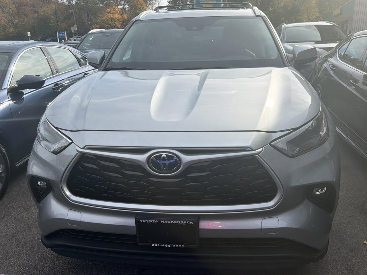 Toyota Highlander Platinum AWD (Natl) 2023