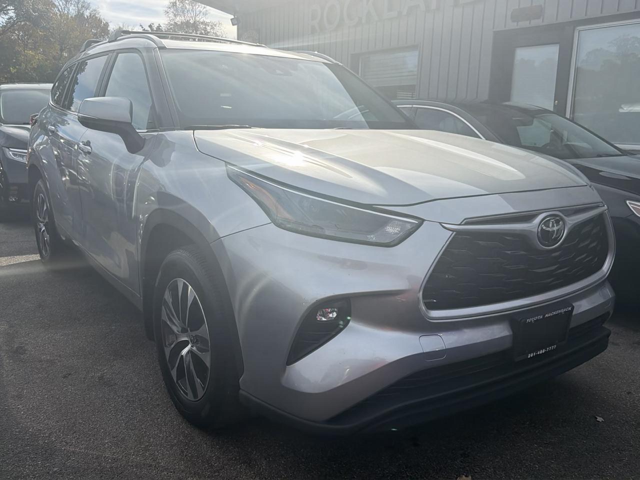 Toyota Highlander Platinum AWD (Natl) 2023