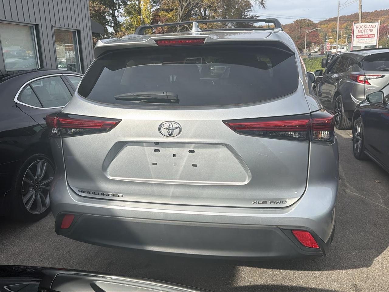 Toyota Highlander Platinum AWD (Natl) 2023