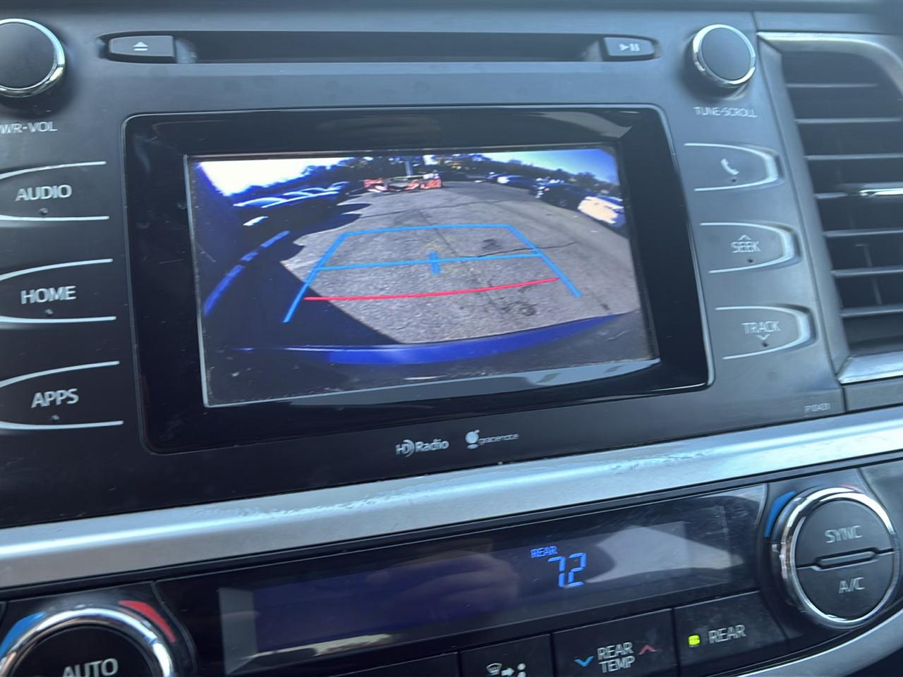 Toyota Highlander AWD 4dr V6 LE (Natl) 2015
