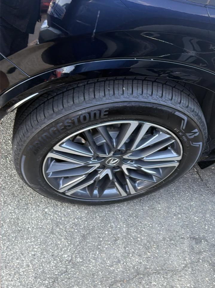 Acura MDX SH-AWD w/Advance Package 2026