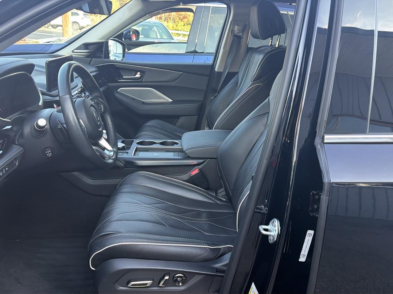 Acura MDX SH-AWD w/Advance Package 2026