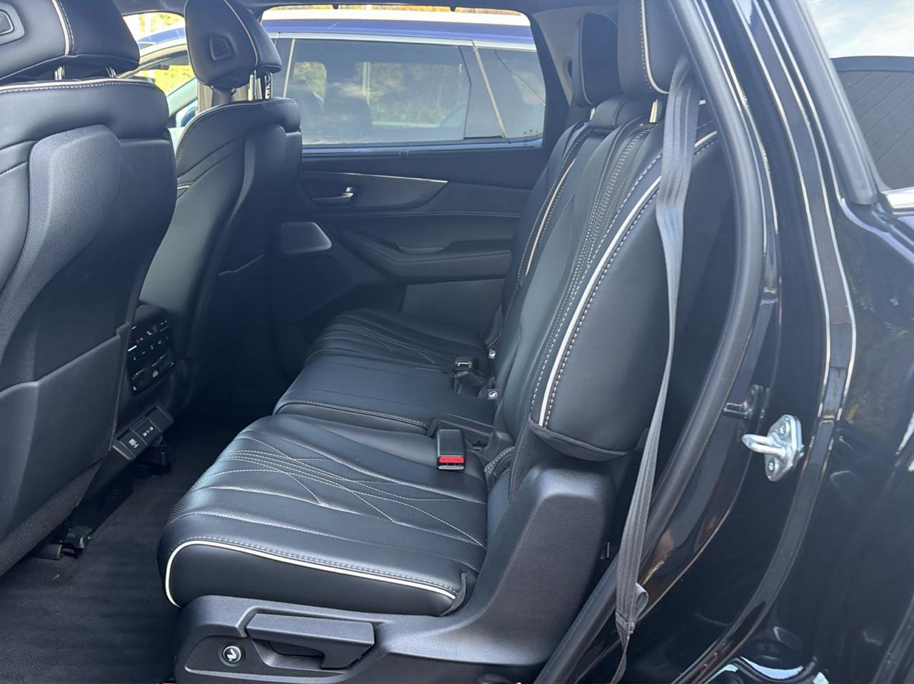 Acura MDX SH-AWD w/Advance Package 2026