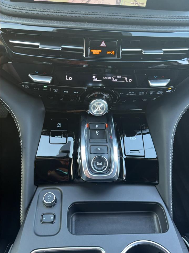 Acura MDX SH-AWD w/Advance Package 2026