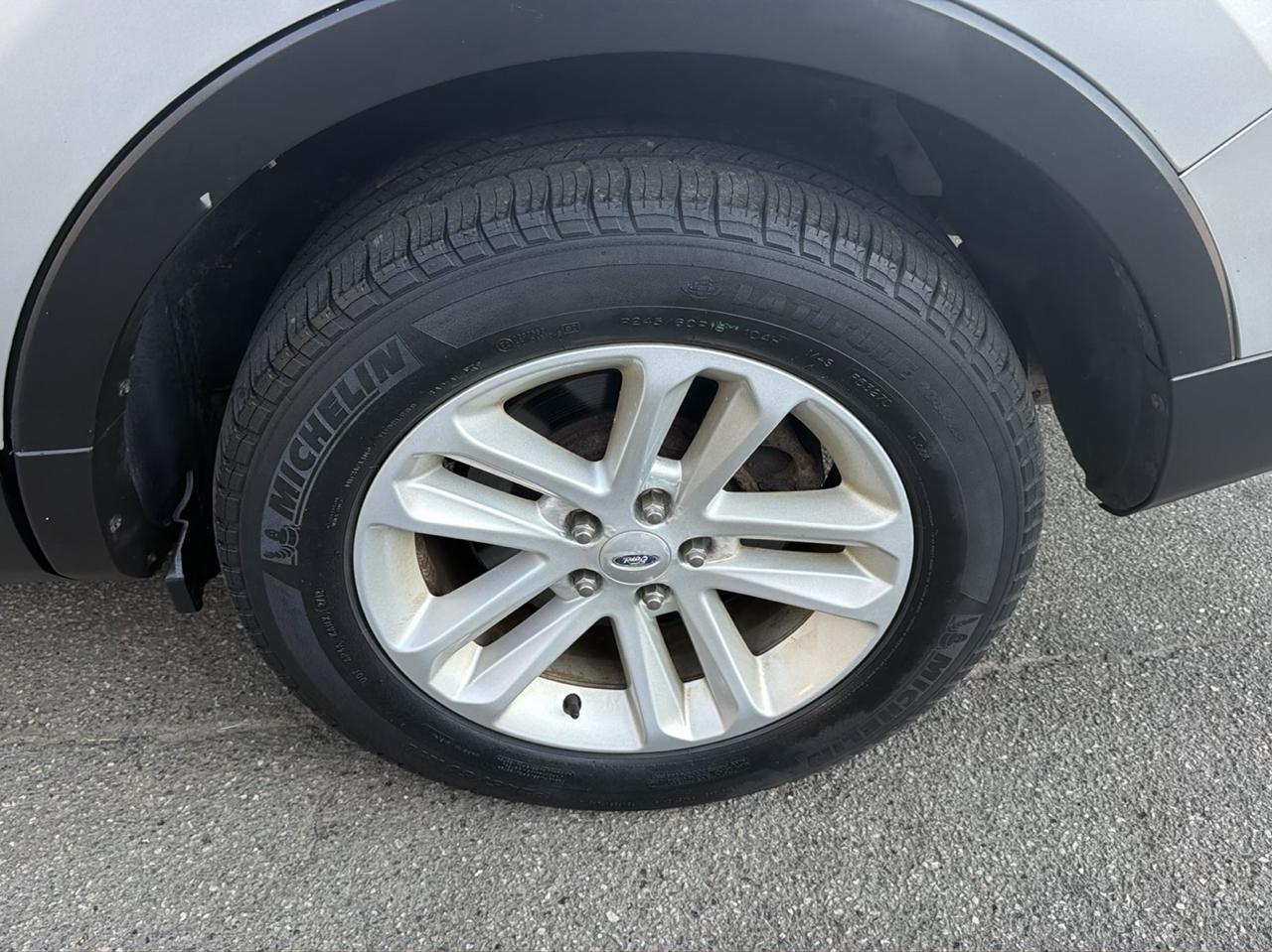 Ford Explorer 4WD 4dr XLT 2013