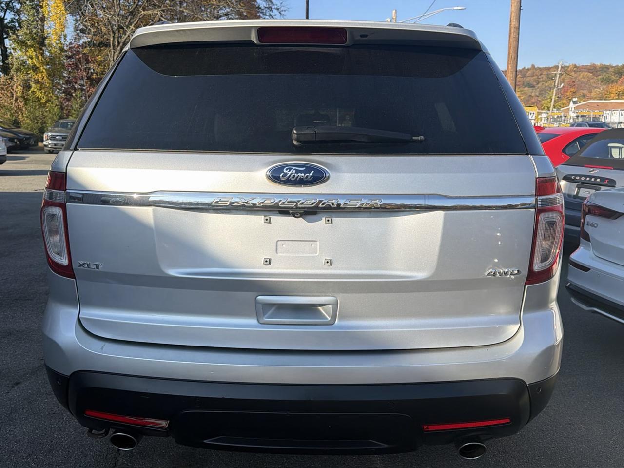 Ford Explorer 4WD 4dr XLT 2013