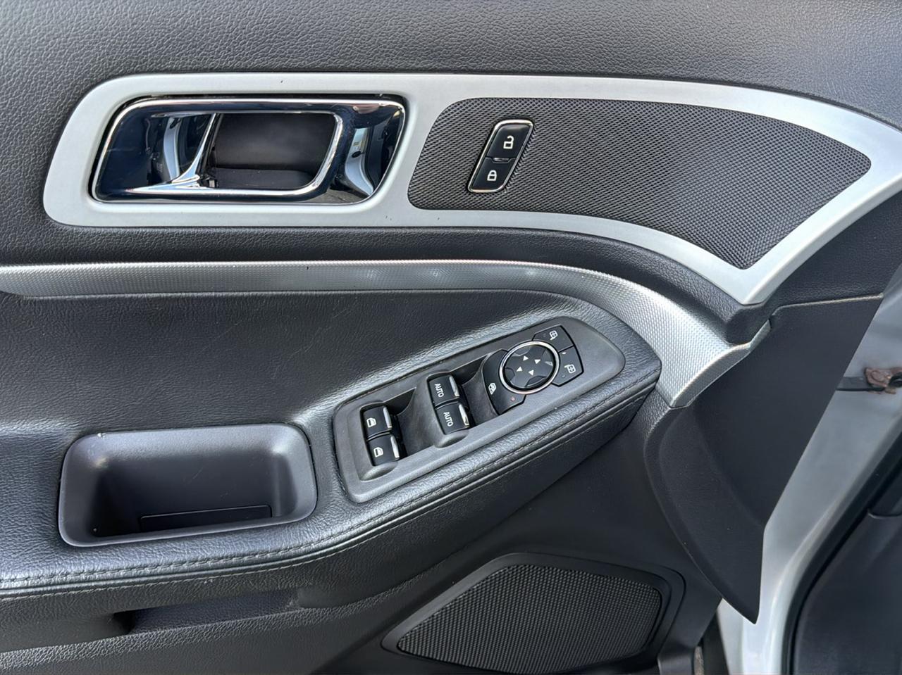 Ford Explorer 4WD 4dr XLT 2013