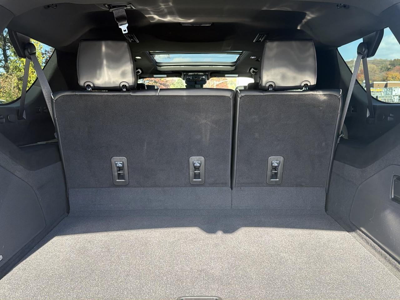 Cadillac Escalade ESV 4WD 4dr Premium Luxury 2023