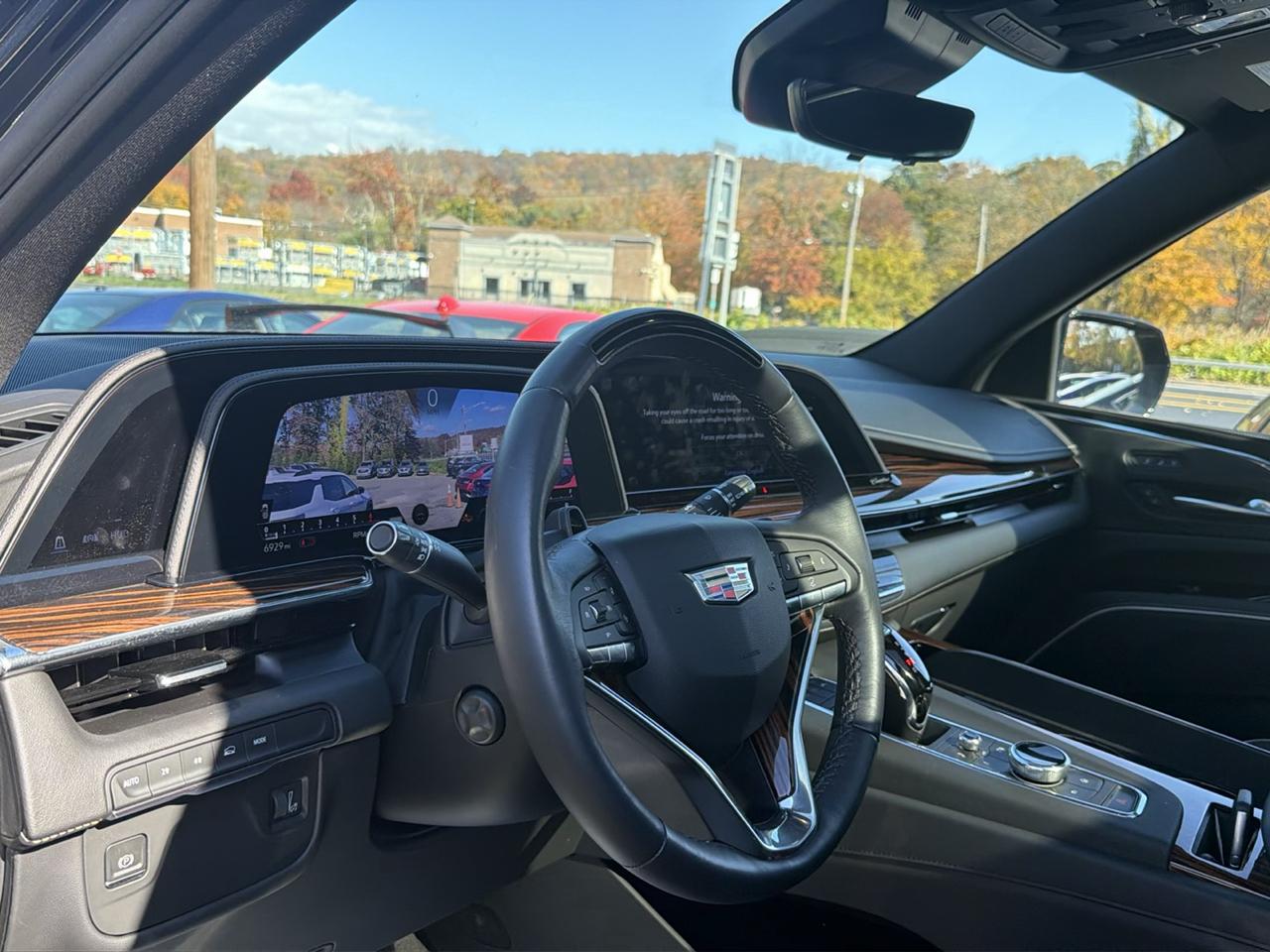 Cadillac Escalade ESV 4WD 4dr Premium Luxury 2023