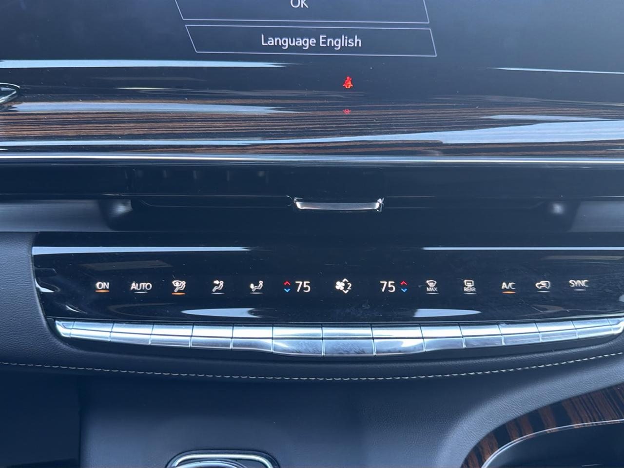 Cadillac Escalade ESV 4WD 4dr Premium Luxury 2023