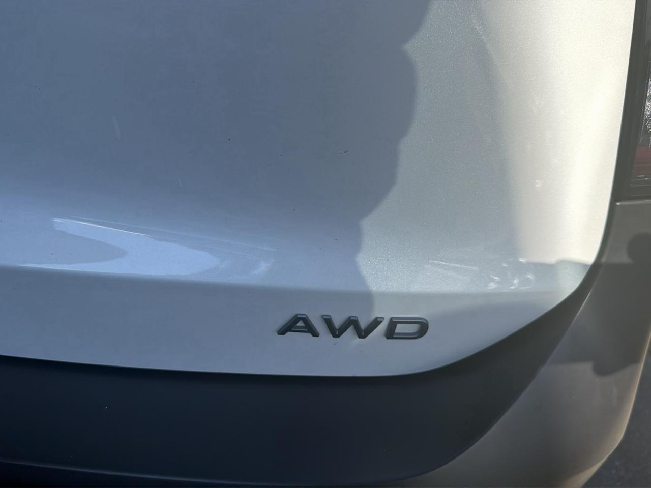 Nissan Kicks SV AWD 2025