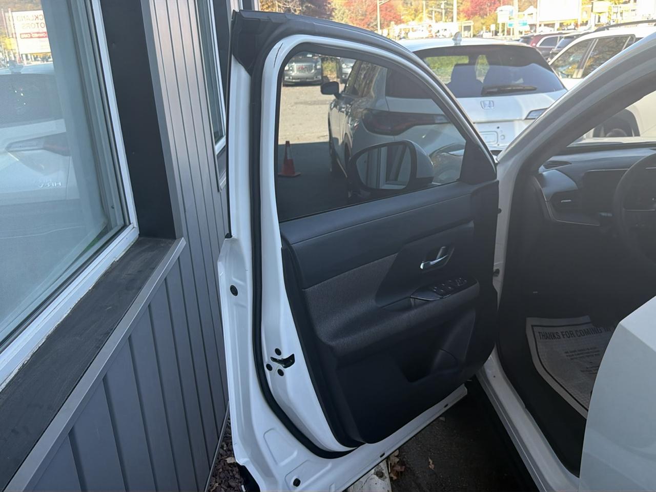 Nissan Kicks SV AWD 2025