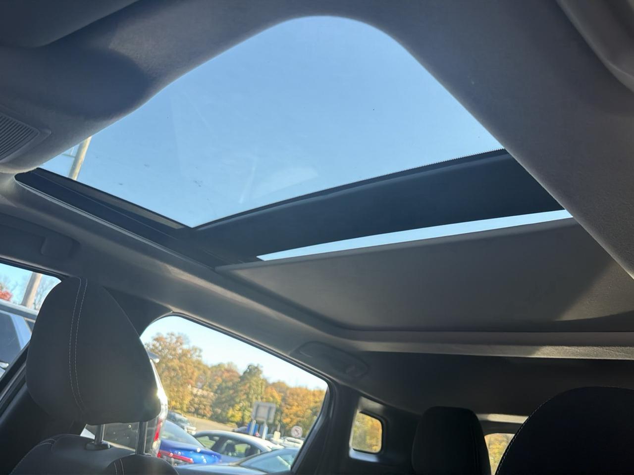 Nissan Kicks SV AWD 2025