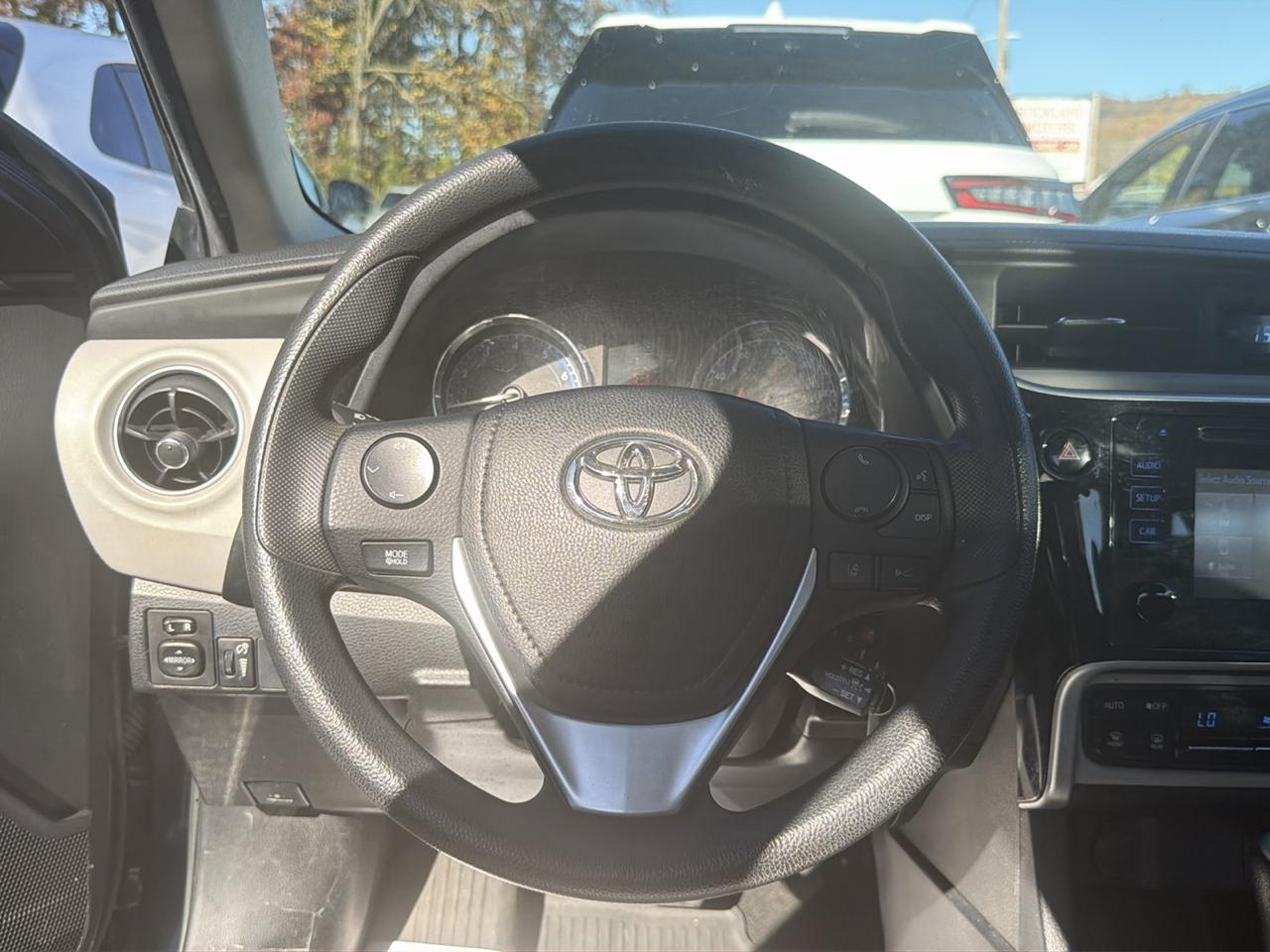 Toyota Corolla XLE CVT (Natl) 2018