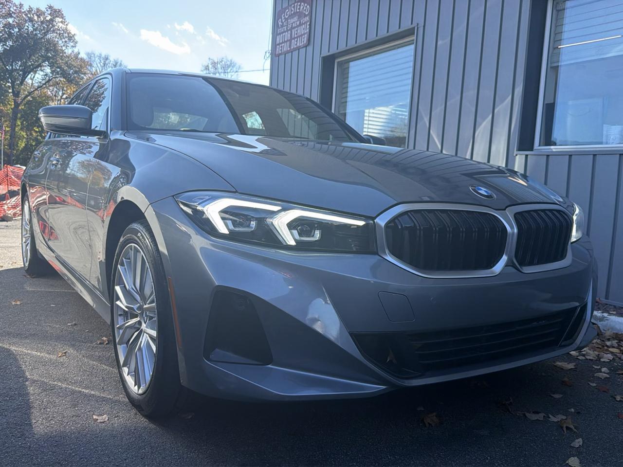 BMW 3 Series 330i xDrive Sedan 2024