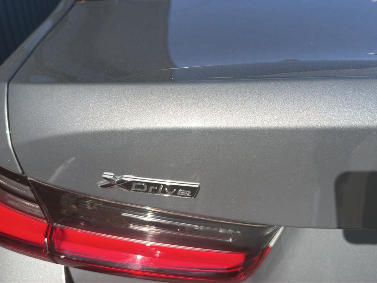 BMW 3 Series 330i xDrive Sedan 2024