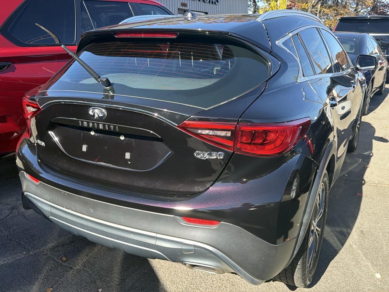 Infiniti QX30 Luxury AWD 2017