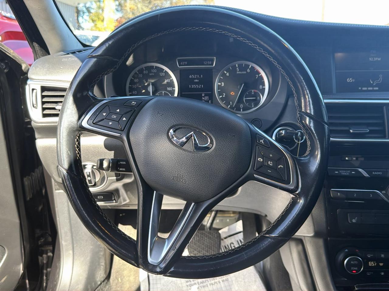 Infiniti QX30 Luxury AWD 2017