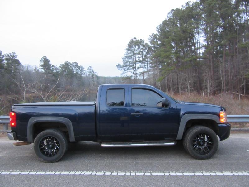 Chevrolet Silverado 1500 LS Extended Cab 4WD 2011