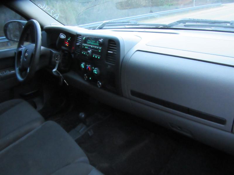 Chevrolet Silverado 1500 LS Extended Cab 4WD 2011