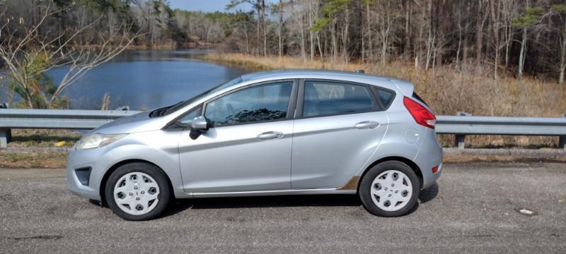 Ford Fiesta SE Hatchback 2011