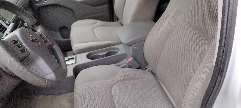 Nissan Frontier SL Crew Cab 5AT 4WD 2015