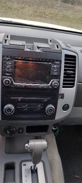 Nissan Frontier SL Crew Cab 5AT 4WD 2015