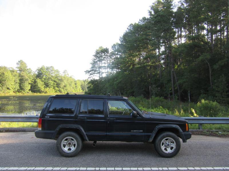 Jeep Cherokee Sport 4-Door 4WD 1998
