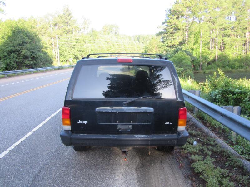 Jeep Cherokee Sport 4-Door 4WD 1998