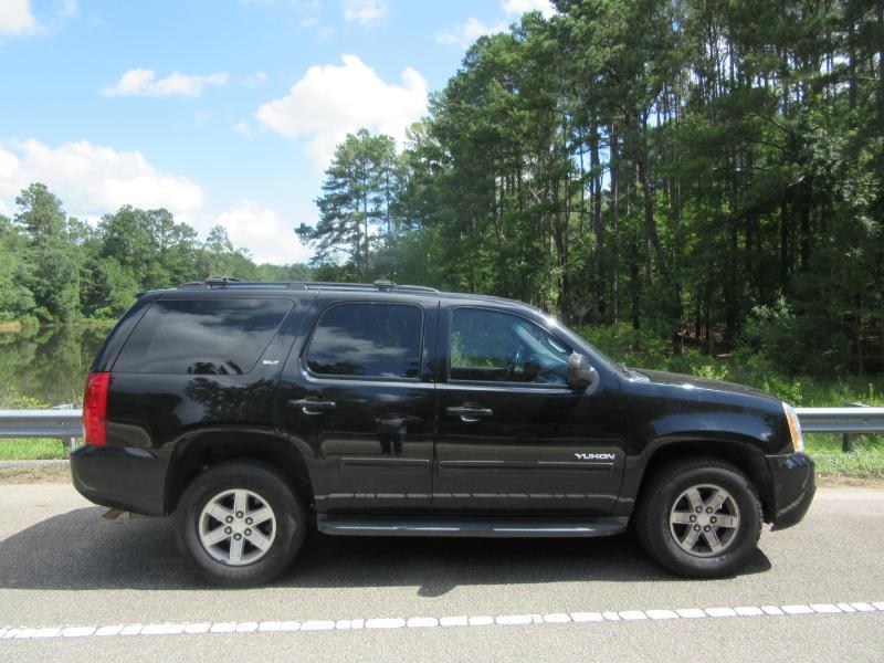 GMC Yukon SLT 4WD 2014