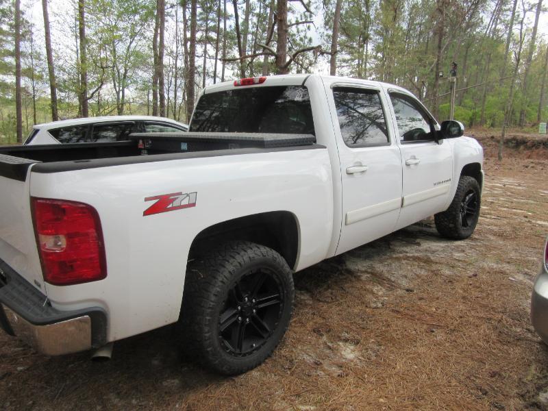 Chevrolet Silverado 1500 LTZ Crew Cab 2WD 2008