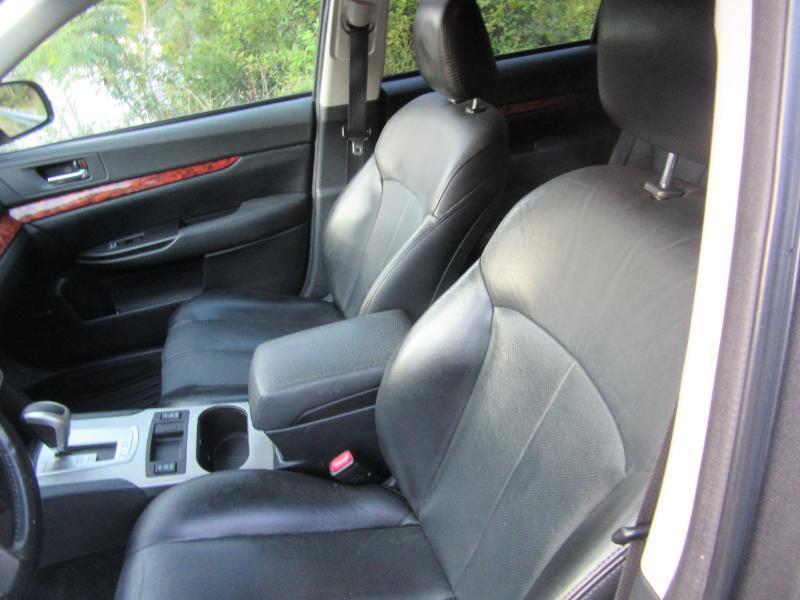 Subaru Outback 3.6R Limited 2011