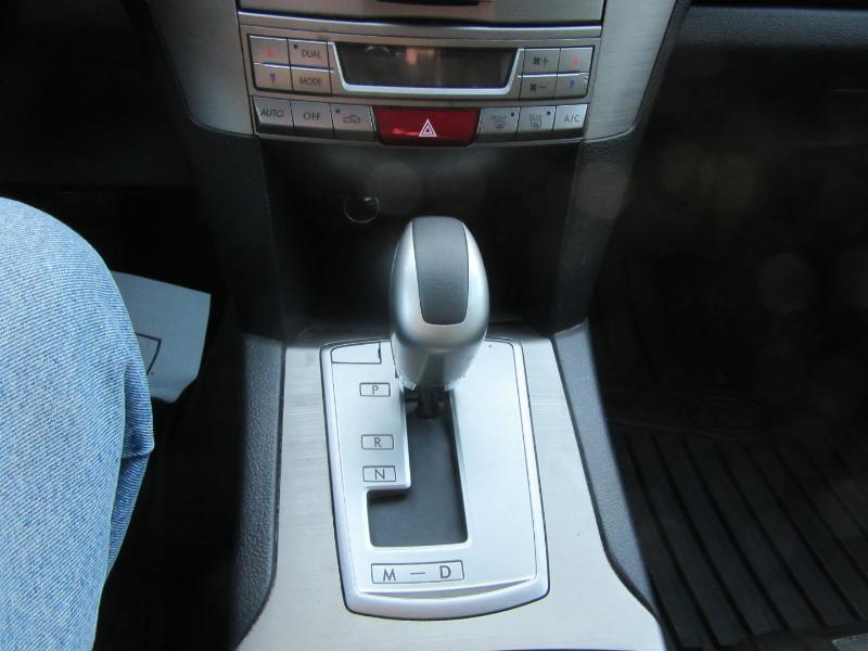 Subaru Outback 3.6R Limited 2011