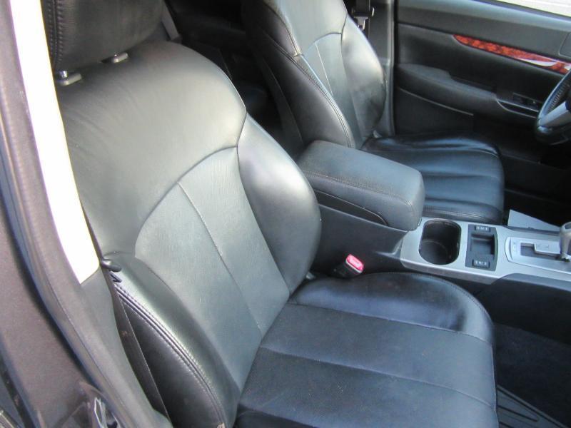 Subaru Outback 3.6R Limited 2011