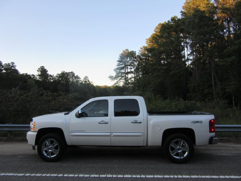 Chevrolet Silverado 1500 LTZ Crew Cab 4WD 2013