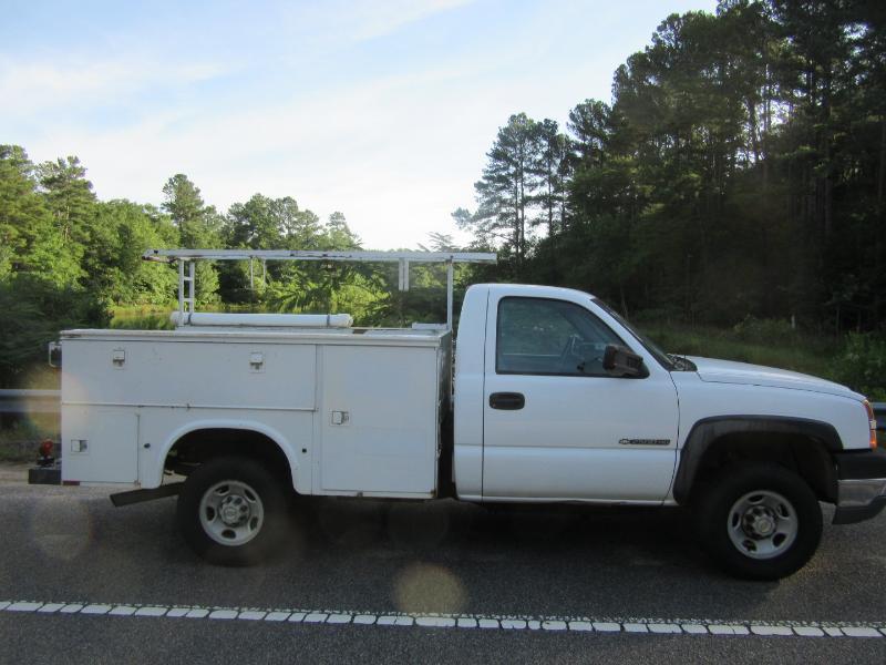 Chevrolet Silverado 2500HD Work Truck Long Bed 2WD 2004