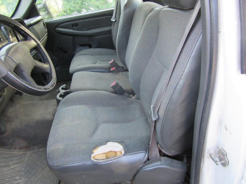Chevrolet Silverado 2500HD Work Truck Long Bed 2WD 2004