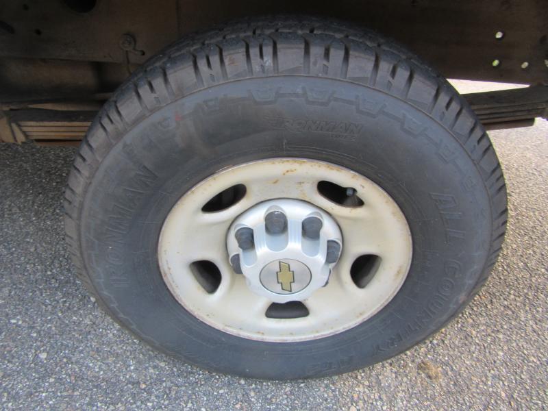 Chevrolet Silverado 2500HD Work Truck Long Bed 2WD 2004
