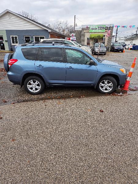 Toyota RAV4 4-Door 4WD 2012