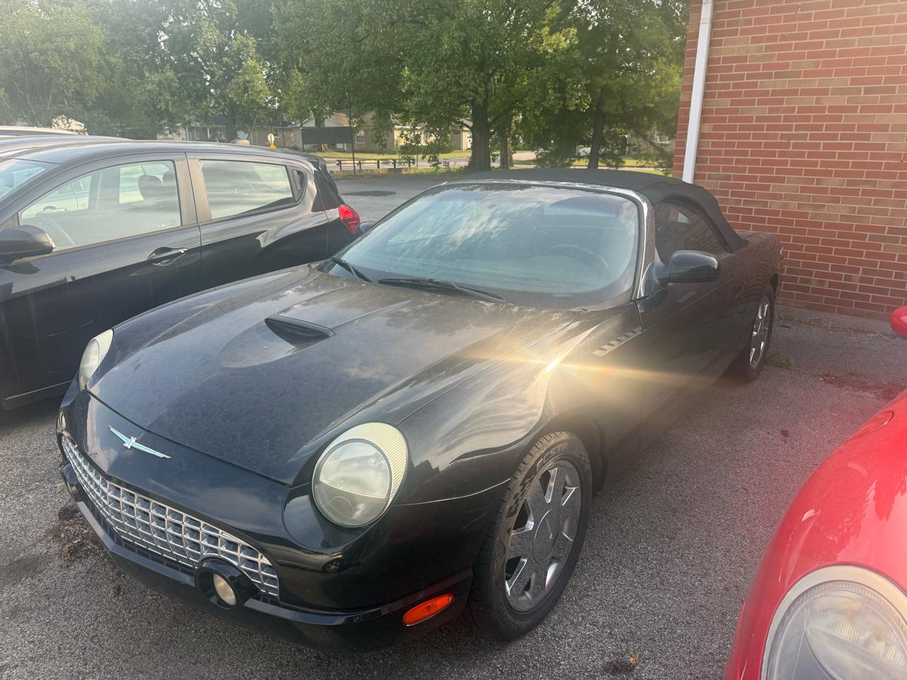 Ford Thunderbird 2dr Conv w/Hardtop Deluxe 2002