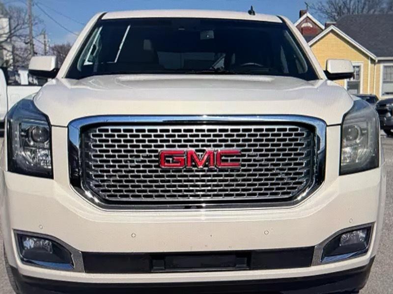 GMC Yukon Denali XL 4WD 2015