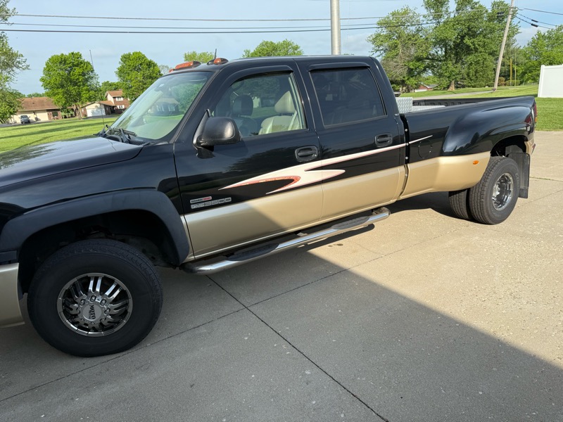 GMC Sierra 3500 Crew Cab 167" WB 4WD DRW 2005