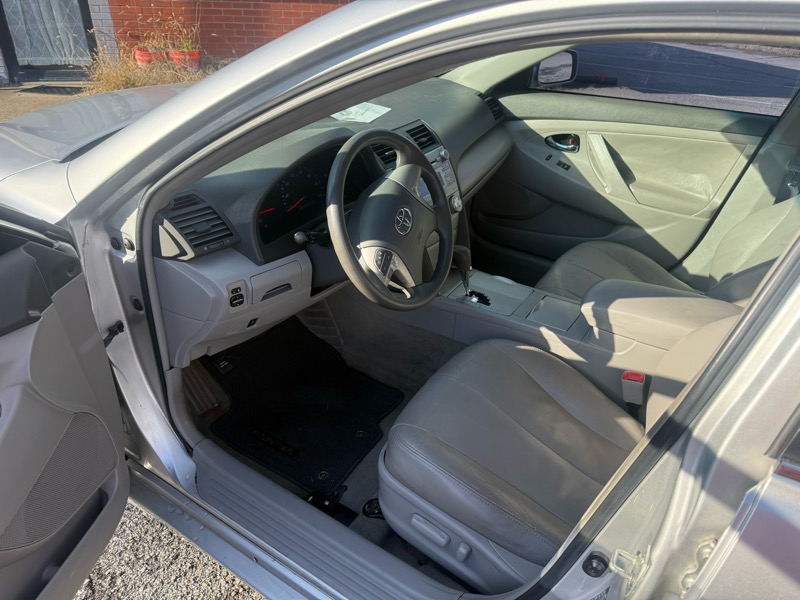 Toyota Camry Base 6-Spd AT 2011 Toyota Camry Base 6-Spd AT 2011